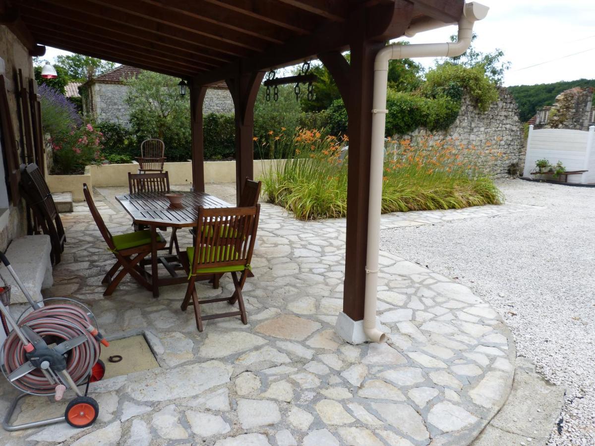 Villa D'Est En Ouest Montcuq Exterior foto