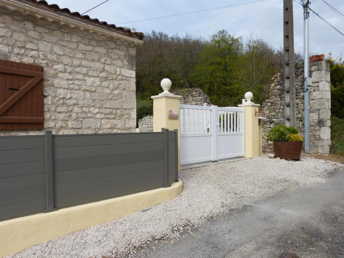 Villa D'Est En Ouest Montcuq Exterior foto